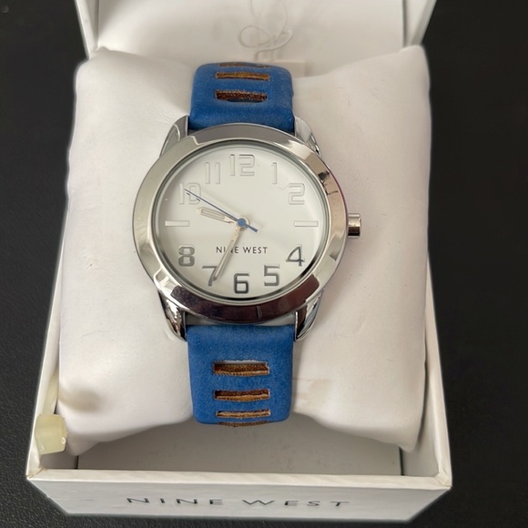 Nine West Watch - Picture 1 of 5